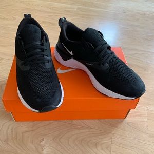 < Nike > Odyssey React Flyknit 2